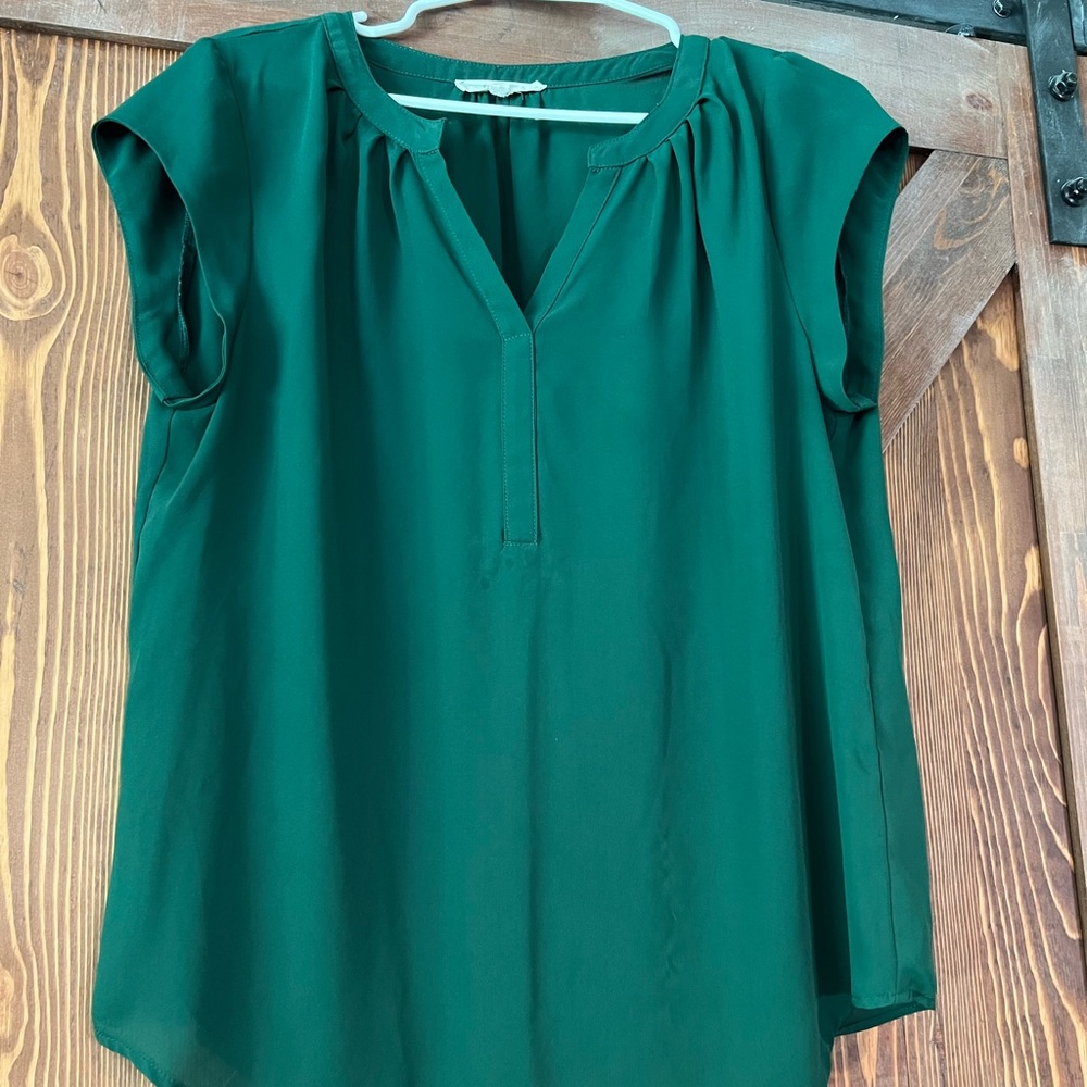 Green Fun to Fun cap sleeve top